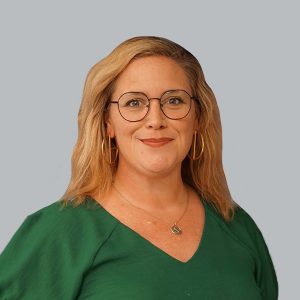 Jen Lenhardt Headshot