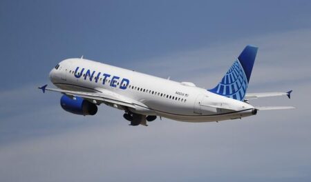 United airplane